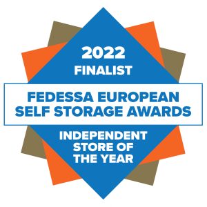 A badge of a finalist for the Independent Store of the Year in the 2022 FEDESSA European Self Storage Awards.